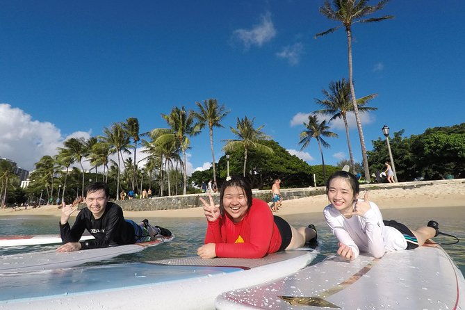 exclusive-group-surfing-lesson-with-waikiki-courtesy-shuttle-2