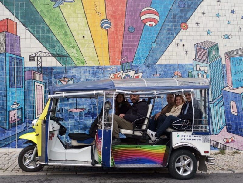 exclusive-half-day-lisbon-tour-by-tuk-tuk