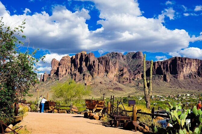 Exclusive: Happy Cactus Tour to Apache Trail & Superstition Mtn - Starting Point and Early Morning Departure
