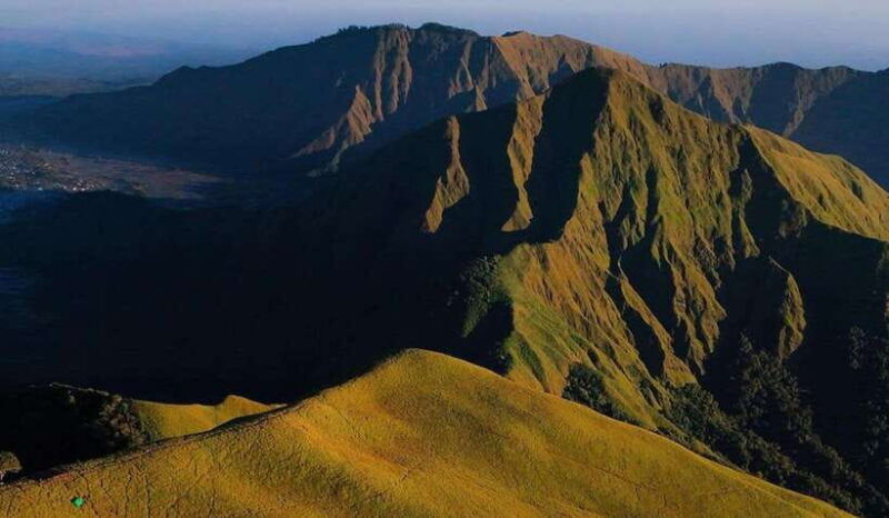 exclusive-hiking-to-nanggi-hill-camping-under-the-stars