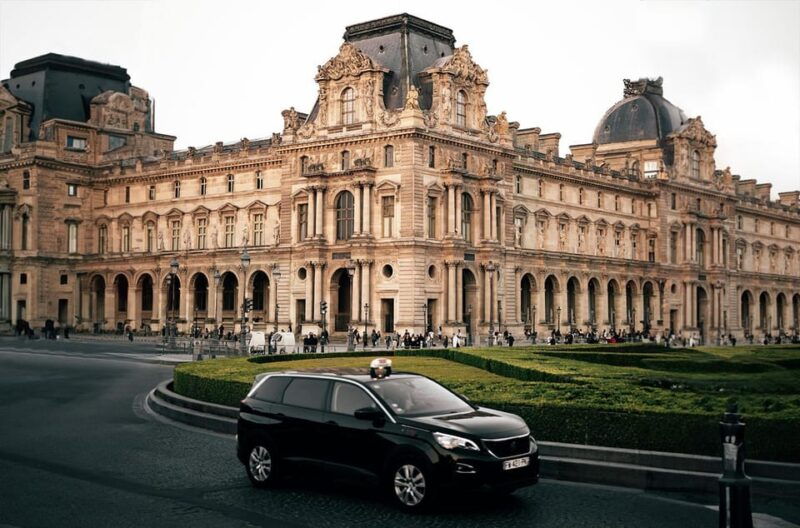exclusive-louvre-tour-private-guide-paris-hotel-pickup