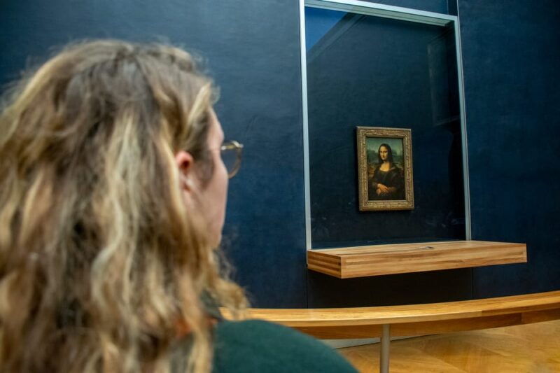 exclusive-louvre-tour-private-guide-paris-hotel-pickup