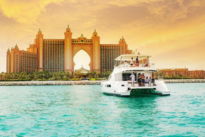 Exclusive Luxury Yacht Ride - What to Expect from the Dubai Luxury Yacht Cruise