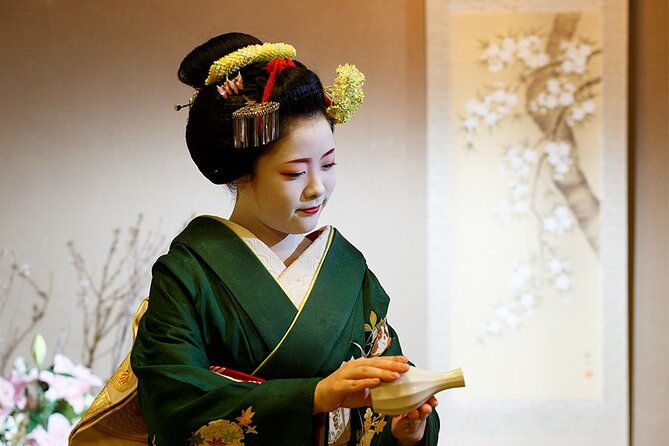 exclusive-maiko-dinner-and-performance-in-kyoto
