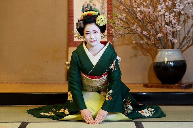 exclusive-maiko-dinner-and-performance-in-kyoto