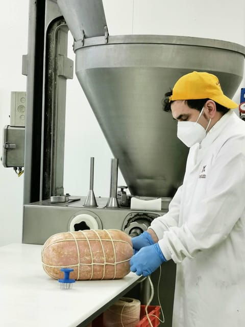 exclusive-mortadella-factory-tour