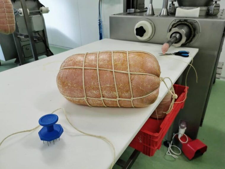 exclusive-mortadella-factory-tour