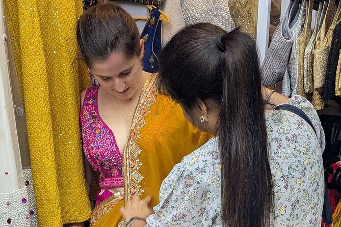 Exclusive Mumbai Suburbs Shopping for Fashion, jewelry and More - Introduction to the Mumbai Shopping Tour