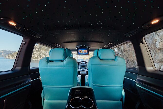 exclusive-one-way-transfer-from-napoli-to-the-amalfi-coast-area