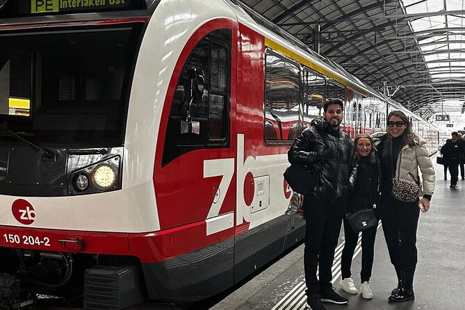 exclusive-panoramic-train-journey-though-the-heart-of-swiss