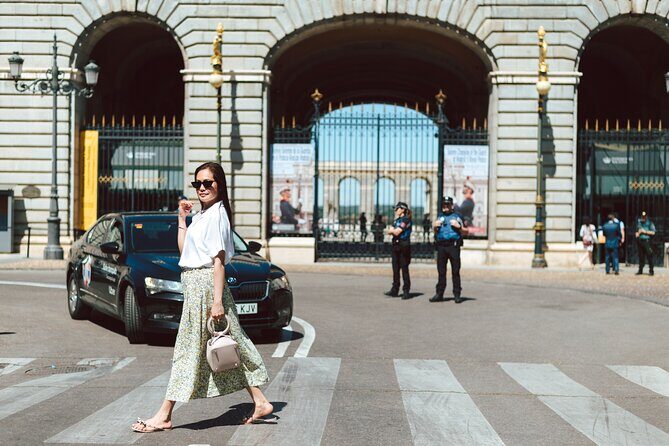 Exclusive Phototour Madrid - Key Points  
