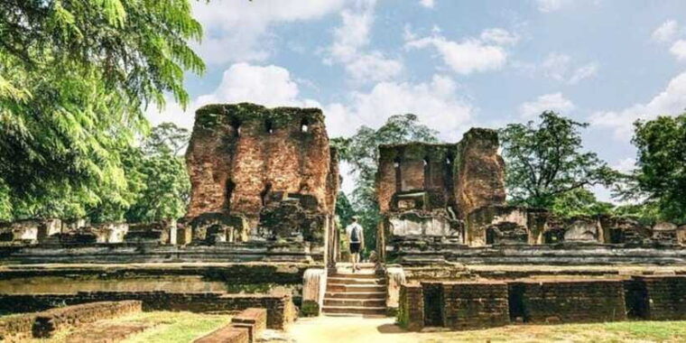 exclusive-polonnaruwa-ancient-city-exploration-by-tuk-tuk
