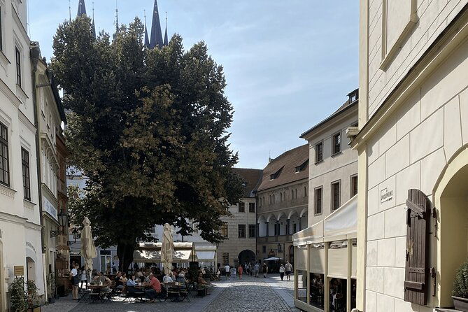 exclusive-prague-royal-way-tour-all-must-see-sites-under-3-hrs
