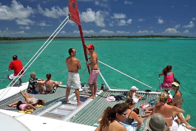 Exclusive Private Catamaran Adventure: Ile aux Cerf (Full Day Cruise incl Lunch) - What Makes This Tour Stand Out?