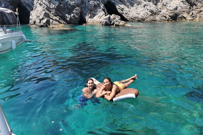 exclusive-private-full-day-boat-tour-from-dubrovnik-free-drinks