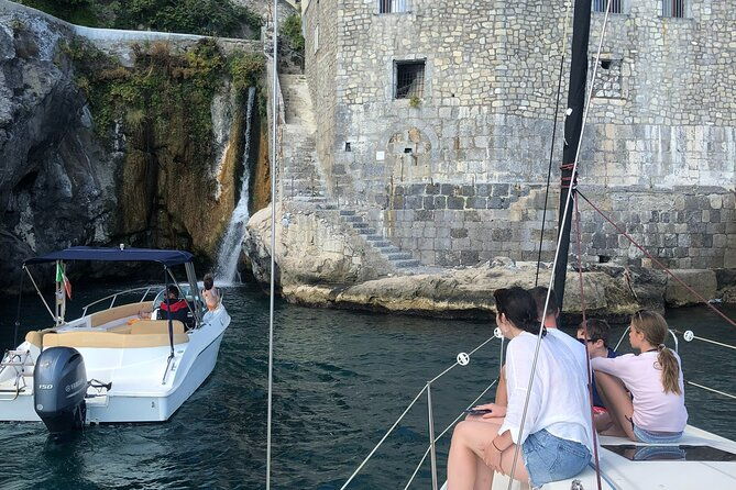 exclusive-private-sailboat-tour-on-the-amalfi-coast