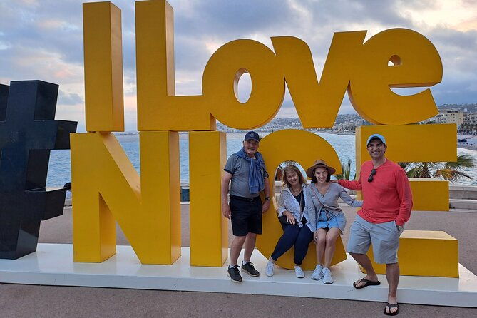 exclusive-private-tour-of-nice-secrets-stories-stunning-views