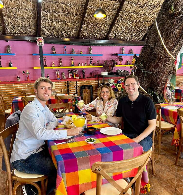 Exclusive private tour of the pyramids with a European guide in Mexico City - Frequently asked questions