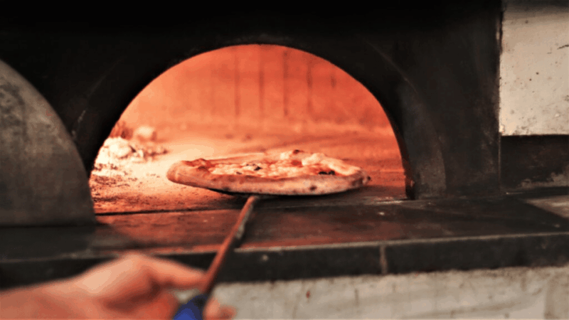 exclusive-private-tour-rome-city-center-pizza-making