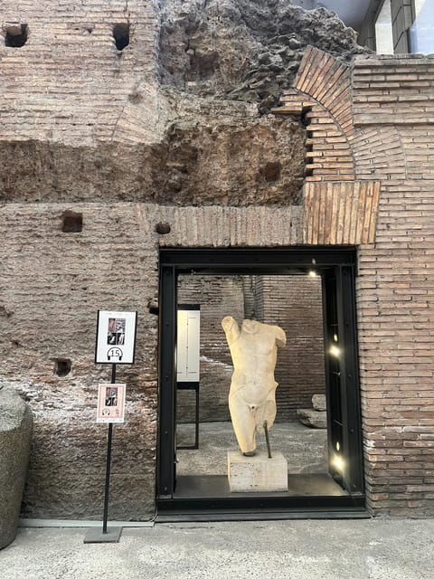 exclusive-private-tour-rome-city-center-pizza-making