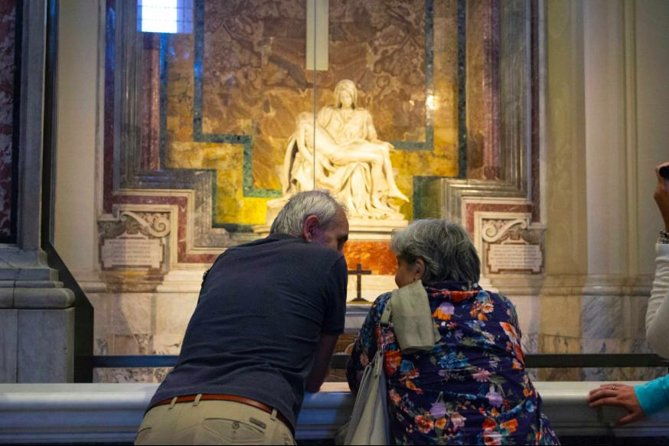 exclusive-private-tour-vatican-museums-sistine-chapel-and-st-peters-basilica