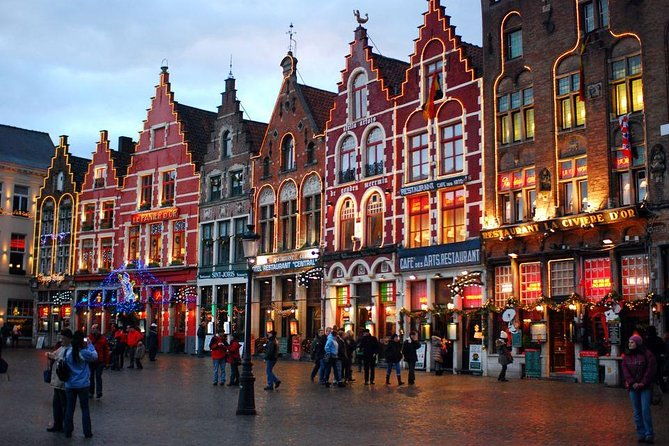 exclusive-private-walking-tour-of-bruges
