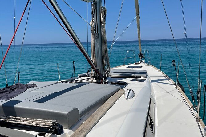 exclusive-sailing-boat-tour-in-tropea-up-to-8-guests-on-board