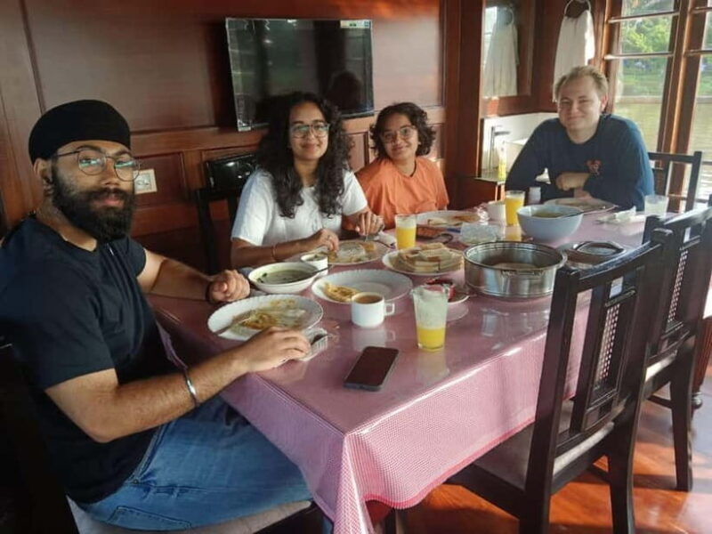 Exclusive Same Day Kerala Houseboat Cruise Tour in Alleppey - Arrival & Houseboat Boarding