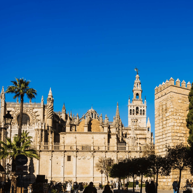 exclusive-seville-hidden-gems-and-iconic-landmarks-tour
