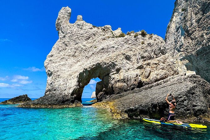 exclusive-shipwreck-blue-caves-tour-up-to-10-guests