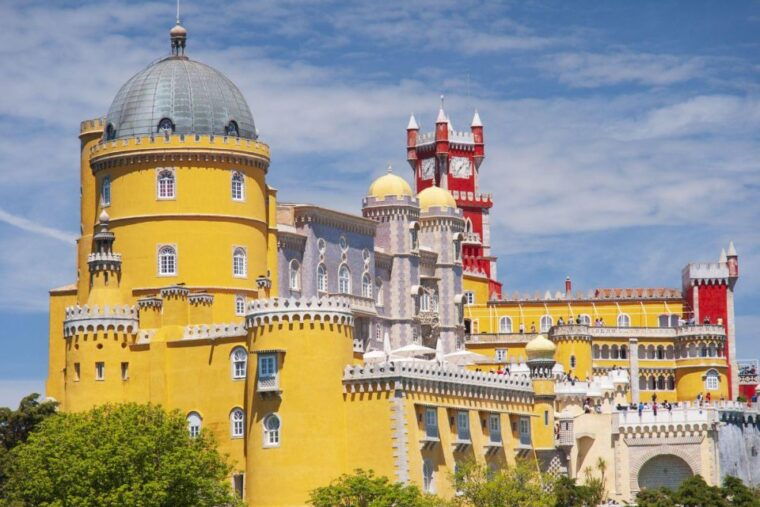 exclusive-sintra-cabo-da-roca-cascais-private-tour