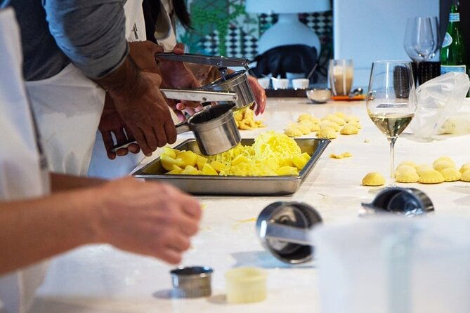exclusive-small-group-positano-cooking-class-with-prosecco