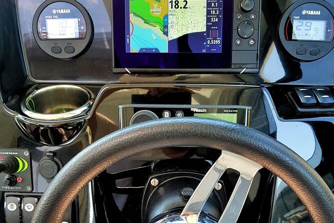 exclusive-tailored-boat-trips-to-elaphiti-islands