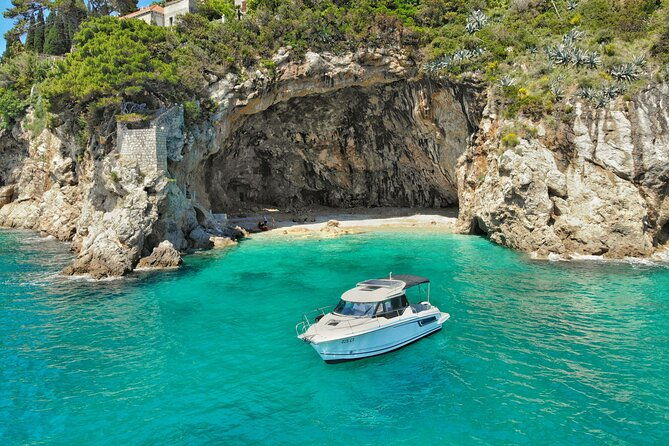 exclusive-tailored-boat-trips-to-elaphiti-islands