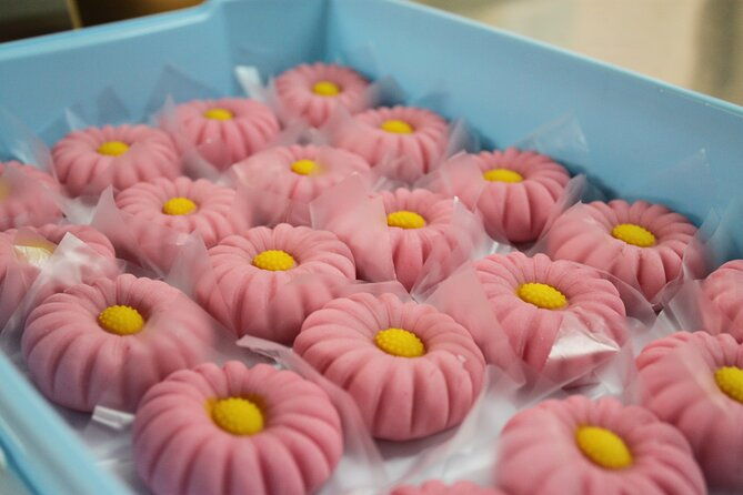 exclusive-tea-ceremony-wagashi-cooking-opposite-kansai-airport