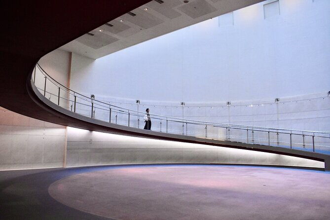 exclusive-tokyo-architectural-tour-with-a-japanese-architect