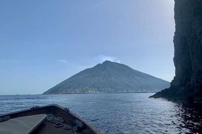 Exclusive tour of Stromboli island, Boat tour with Pasqualo - Exploring Stromboli by Sea: A Detailed Look at the Boat Tour with Pasqualo