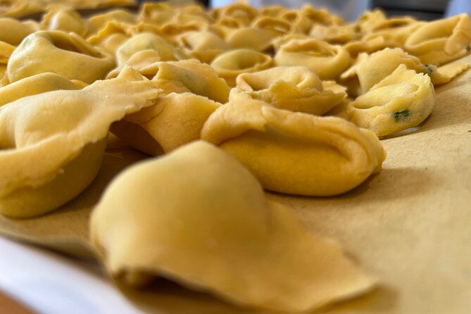 exclusive-tuscan-pinot-noir-land-of-medici-family