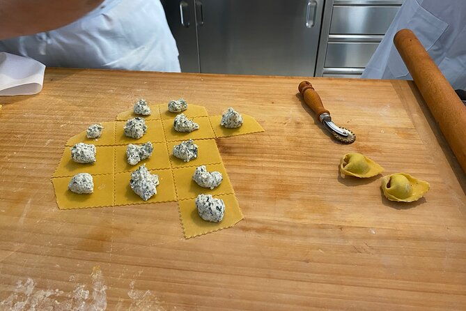 exclusive-tuscan-pinot-noir-land-of-medici-family