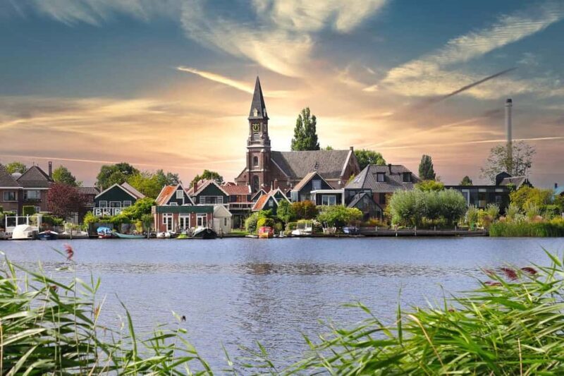 Exclusive VIP Private Tour of Zaans Schans, Edam, Volendam, Marken - An In-Depth Look at the Experience