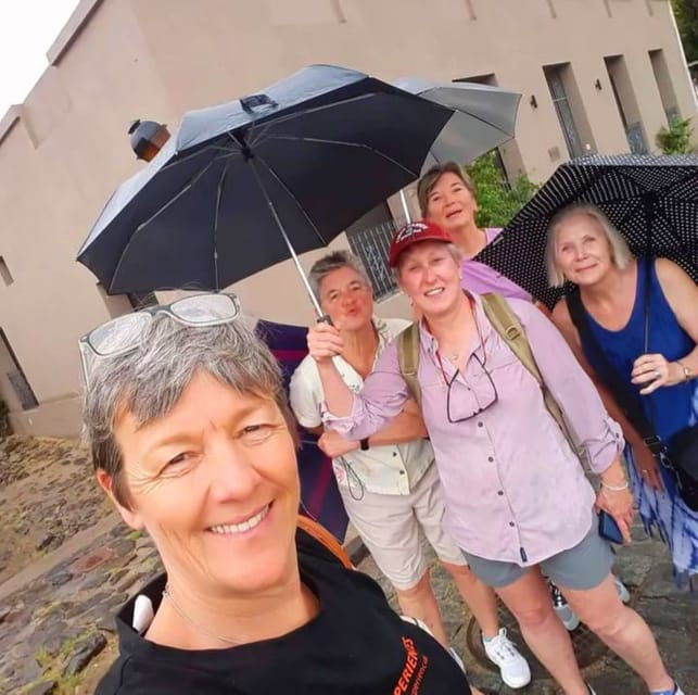 exclusive-walking-tour-of-colonias-unesco-heritage-site