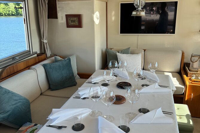 exclusive-yacht-tour-of-stockholm-sunset-dinner-lunch-cruise