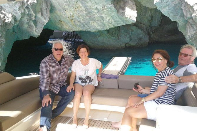 excursion-boat-capri-experience