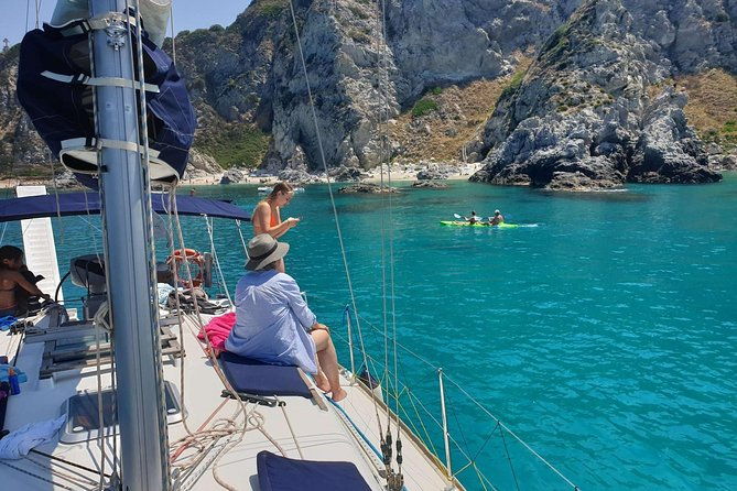 excursion-by-sailing-yacht