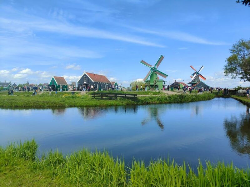 excursion-from-amsterdam-to-the-windmills-of-zaanse-schans