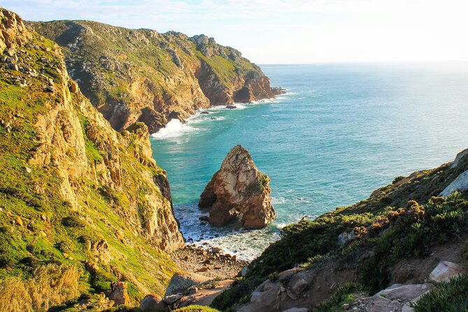 excursion-from-lisbon-to-sintra-cabo-da-roca-beaches-and-cascais
