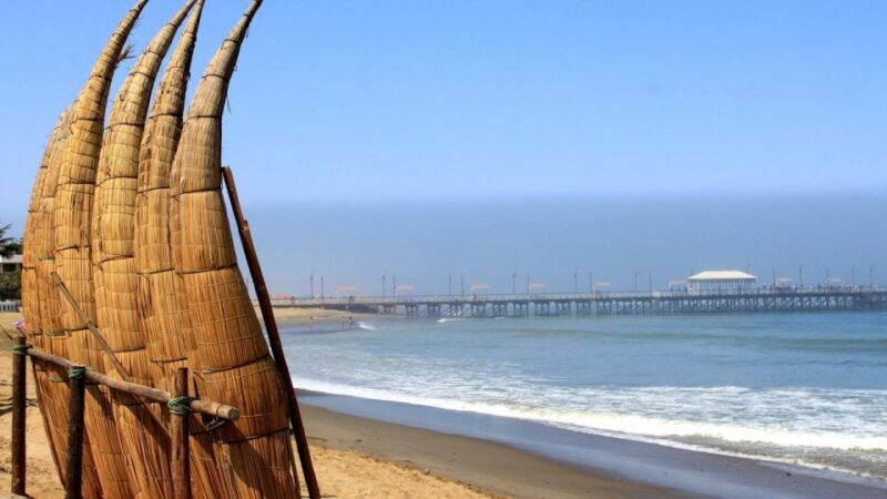 excursion-hald-day-to-chan-chan-beach-of-huanchaco