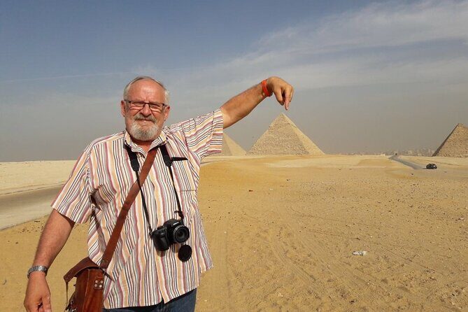 Excursion Hurghada Cairo Pyramids by plane - Small Group - Khan el-Khalili: The Market of Old Cairo