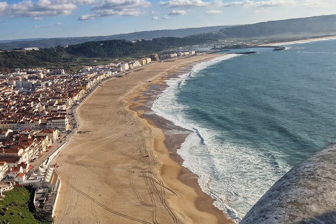 excursion-in-nazare-fatima-obidos-village-and-batalha-monastery