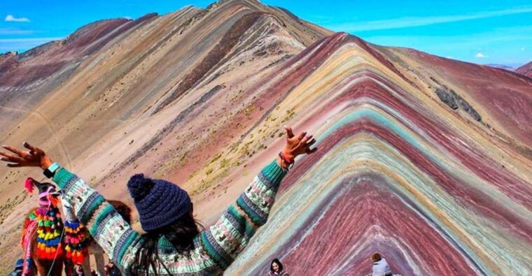 excursion-rainbow-mountain-and-ausangate-7-lagoons-2-days